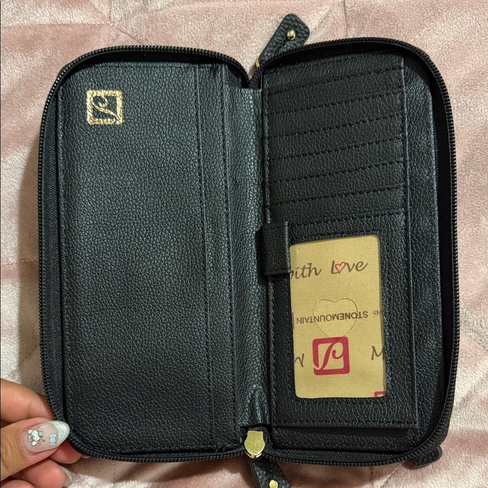 Stone Mountain Black Zip Card Holder with Colorful Gem, Heart & Star Motif - Picture 4 of 4